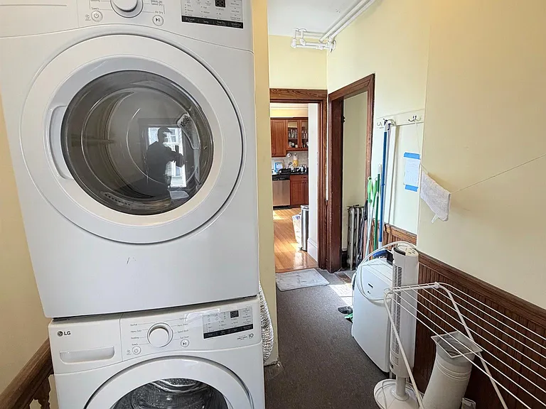 79 College Ave #3 — Photo 10