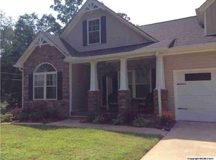 185 Hood Rd, Rainbow City, AL 35906