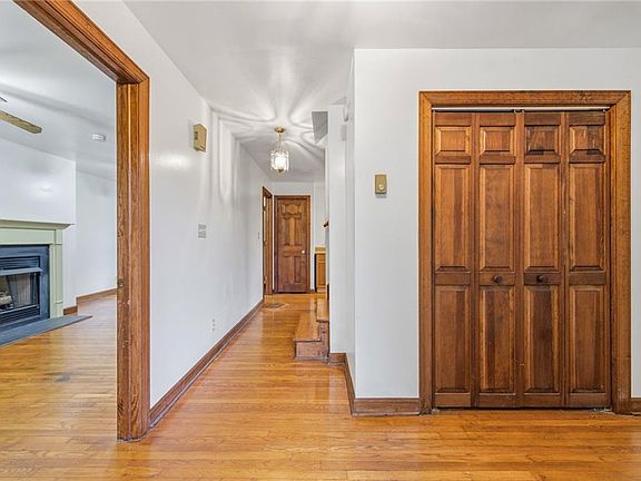 3rd image of 24 Ivy Home Rd