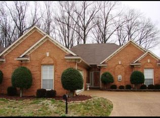 1864 Woodchase Glen Dr, Cordova, TN 38016