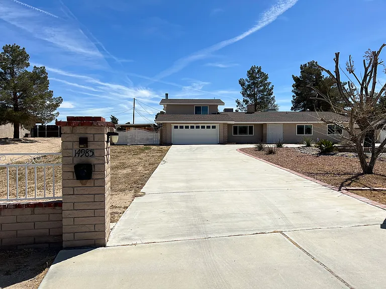 14985 Genesee Rd — Photo 3