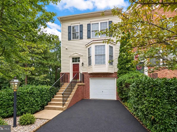 9701 Cheshire Ridge Cir, Manassas, VA 20110