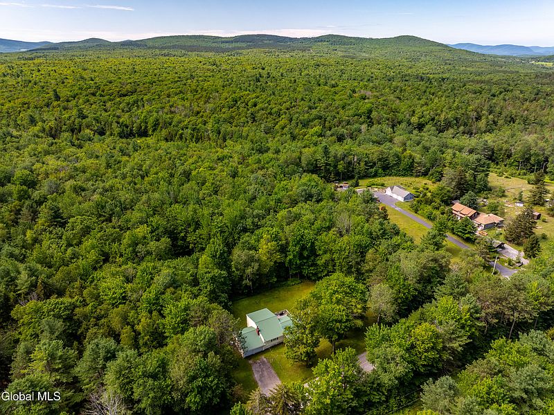 4th image of 400 Stone Store Road