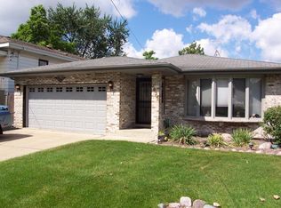7634 Odell Ave, Bridgeview, IL 60455