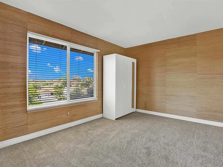 17486 Plaza Dolores — Photo 4