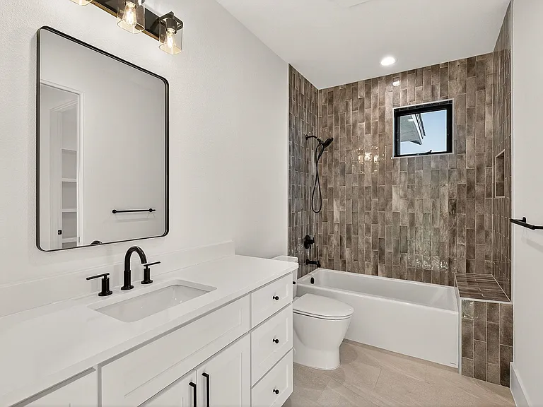 402 Emerald Way — Photo 29
