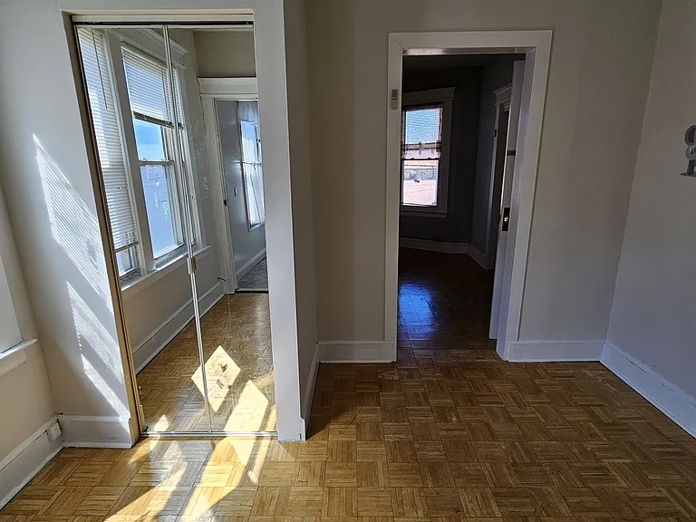 30 Fox St #2B — Photo 4