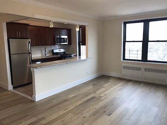5th image of 15040 71st Ave APT 4G