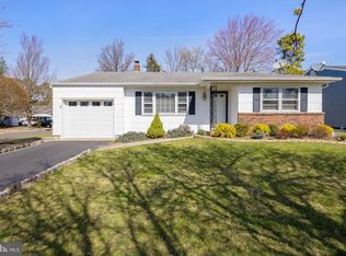 20 Killington Rd, Toms River, NJ 08757