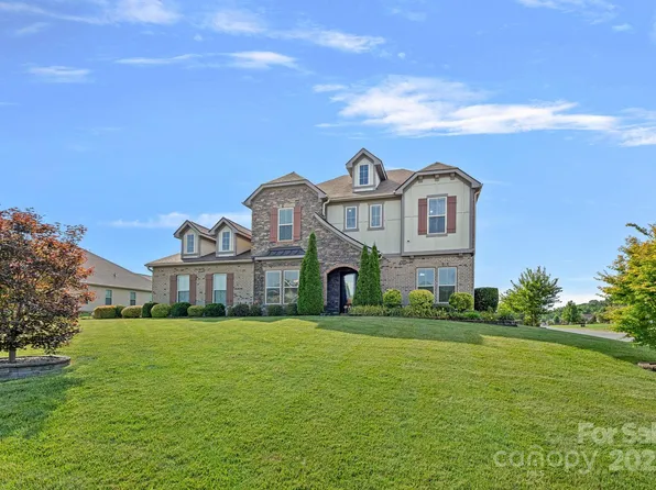 509 Alucio Ct, Matthews, NC 28104