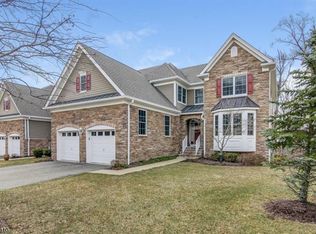 17 Whitbay Dr, West Orange, NJ 07052