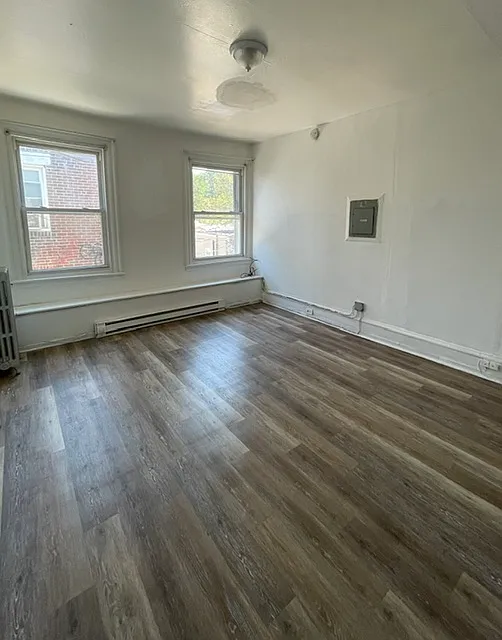 2 bed, $1,075 — Photo 4