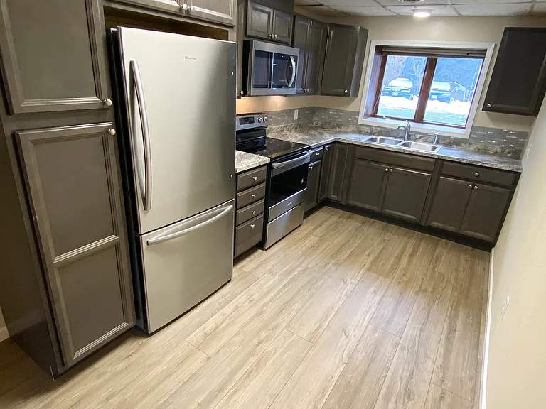Shannon Dr — Photo 22
