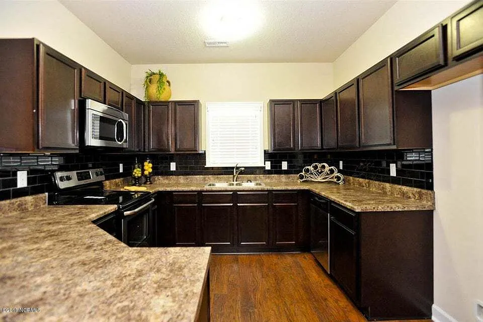 374 Frisco Way - 1 — Photo 2