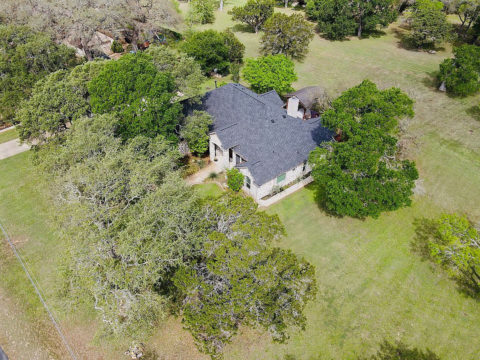 2nd image of 330 Humphreys Dr