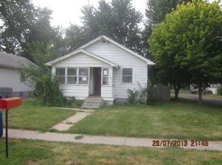 2725 E Elm St, Des Moines, IA 50317