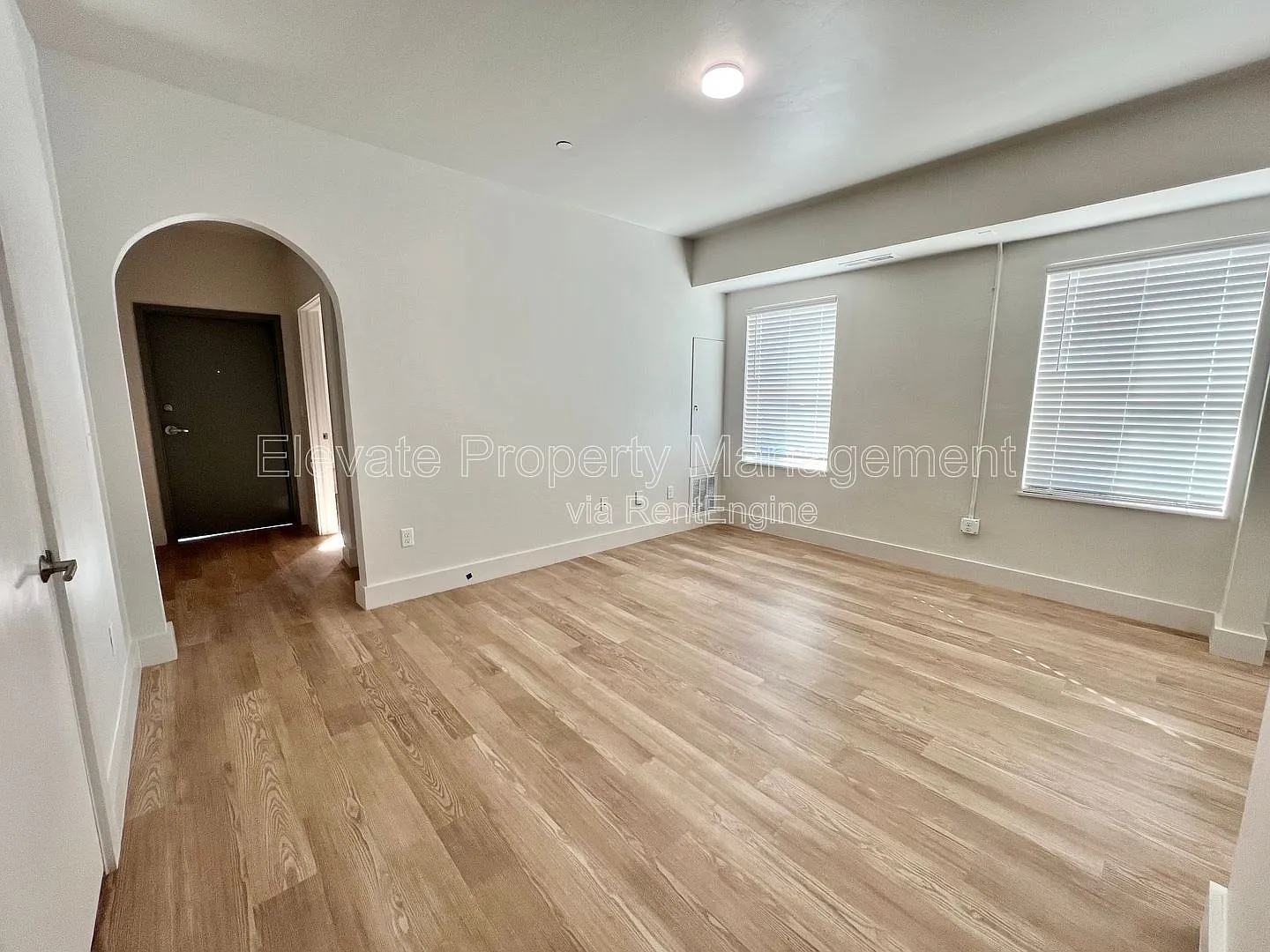 1 bed, 1.0 bath, 623 sqft, $1,195 — Photo 3