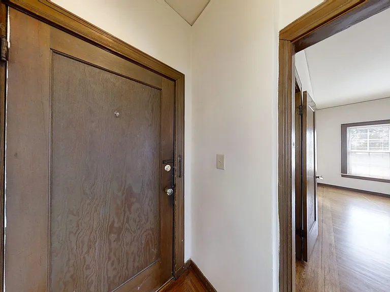 2817 College Ave — Photo 17