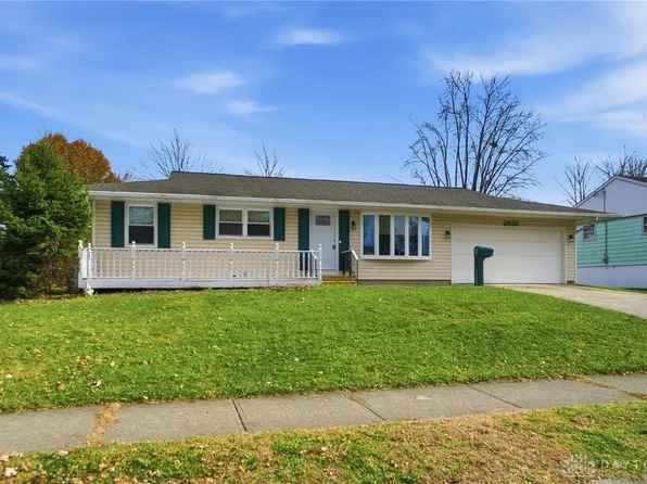 2932 Hyannis Dr, Springfield, OH 45503