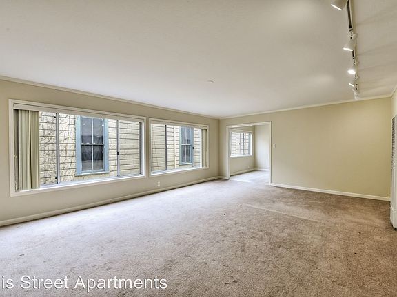 4th image of 2065 Ellis St APT 8