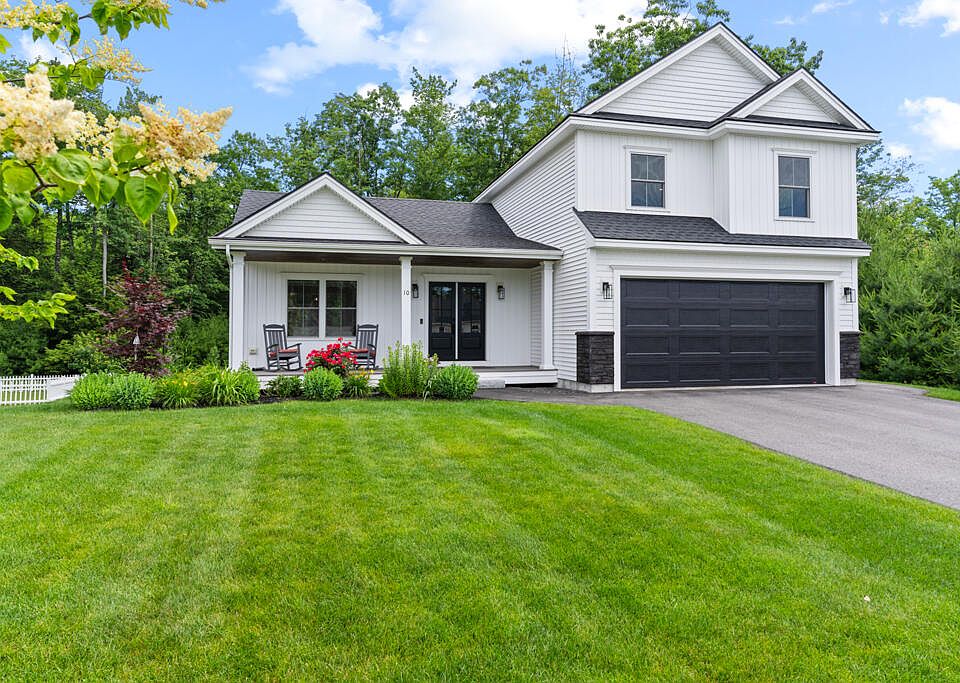 1st image of 10 Lodge Drive