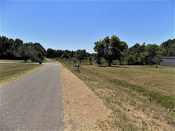 2nd image of 210 Vz County Road 4218