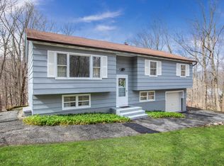 15 Lacrosse Rd, Carmel, NY 10512