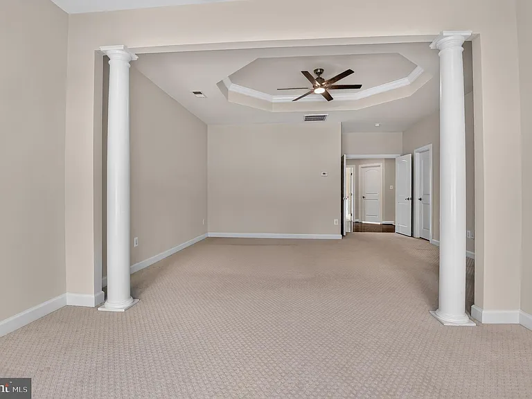 24949 Earlsford Dr — Photo 19