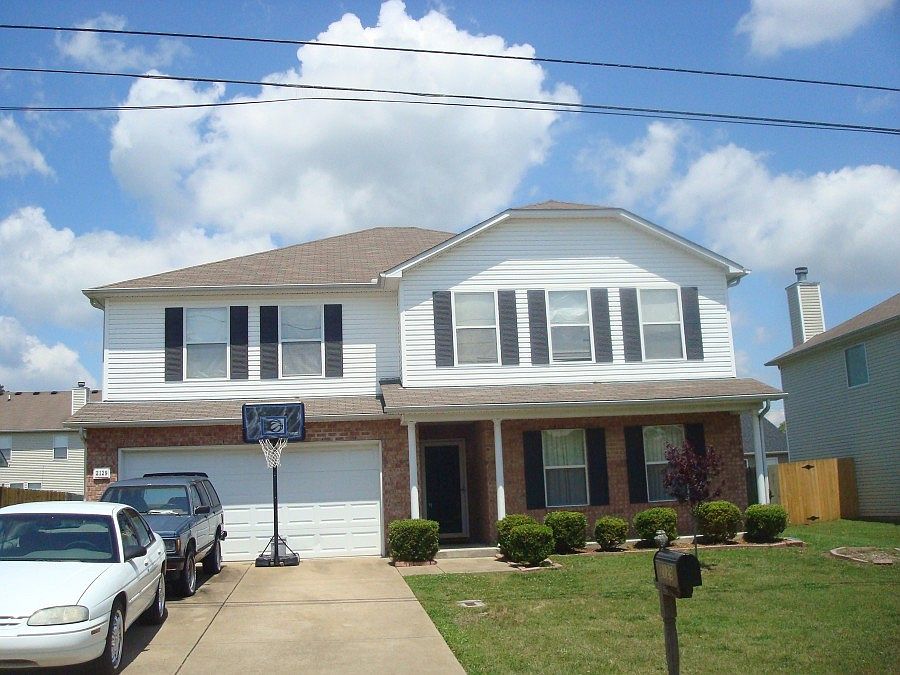 1st image of 2129 Carlton Ln