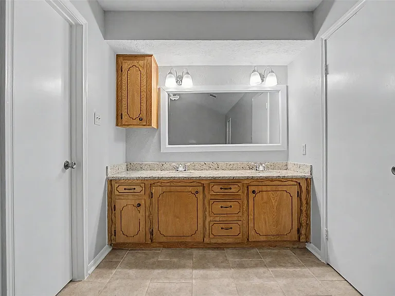 3519 Saratoga Dr — Photo 11