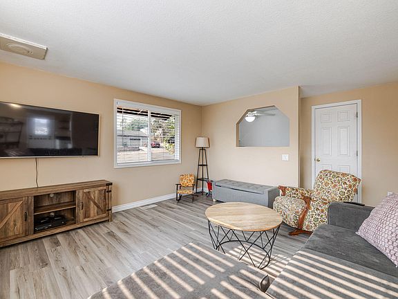 3rd image of 136 SE G St