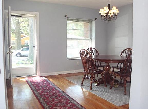 5th image of 5943 Hilgard Pl
