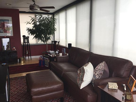 Lanai/den