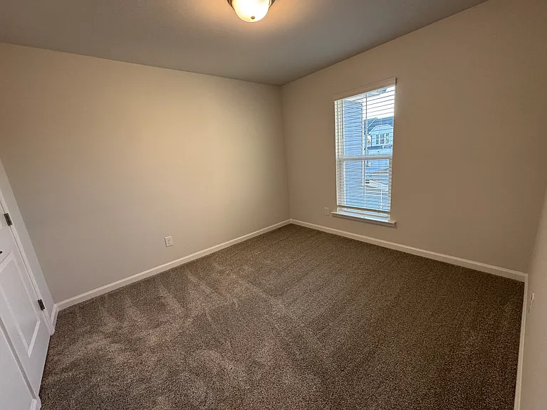 202 Broomside Ave — Photo 12