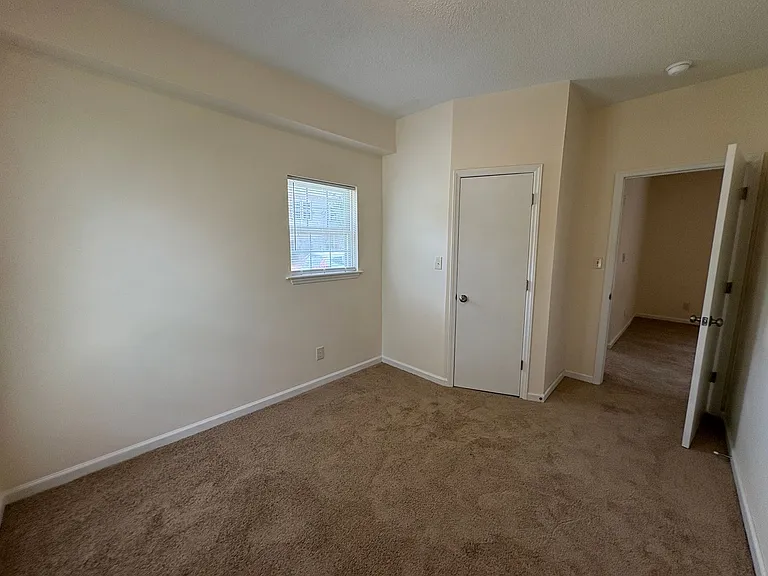 3200 Boyd St — Photo 6