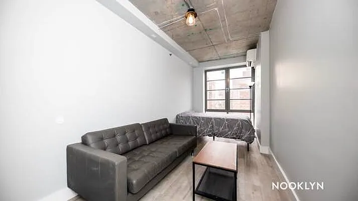 Rented by Nooklyn NYC LLC | media 21