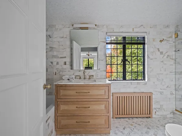 4500 Fieldston Road image 14 of 17