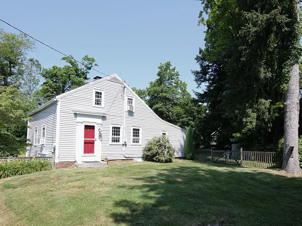 32 East Flat Hill Road, Southbury, CT 06488