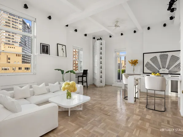 400 East 52nd Street image 3 of 21