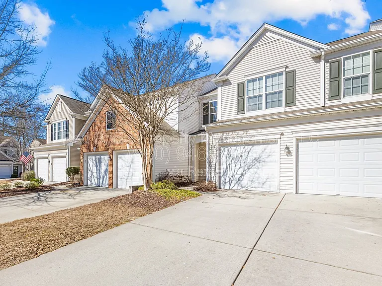 8911 Kirkley View Ct — Photo 3