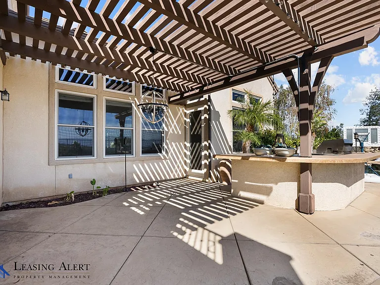 26802 Pine Cliff Pl — Photo 48