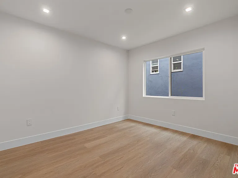 420 S Sepulveda Blvd #9 — Photo 11