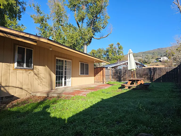 4184 Sherwood Ct — Photo 13