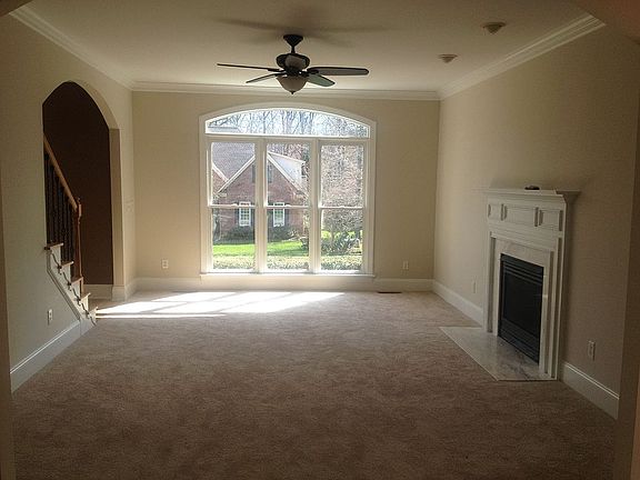 3rd image of 2905 Willow Oak Dr