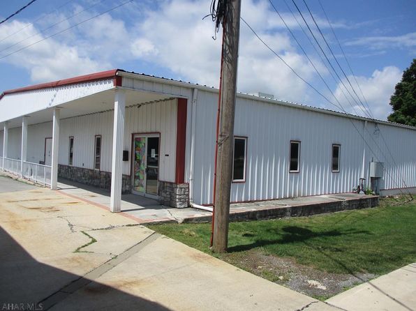 homes for sale in roaring spring pa
