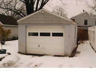 107 Rockwell Ave, Bristol, CT 06010
