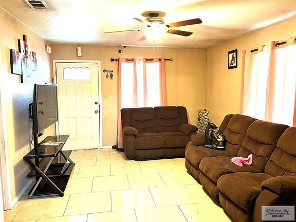 3rd image of 874 Sinaloa Dr
