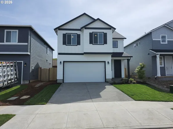 2803 NE Claire Rd #207, Estacada, OR 97023