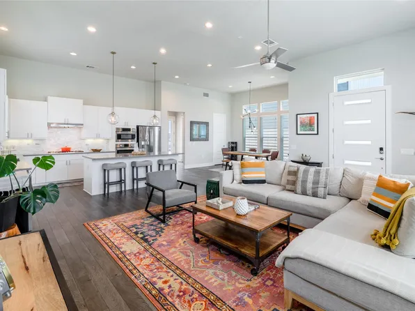 6025 Seville Dr, Austin, TX 78724