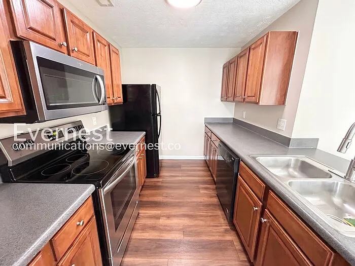 217 Meadowlark Pl — Photo 5